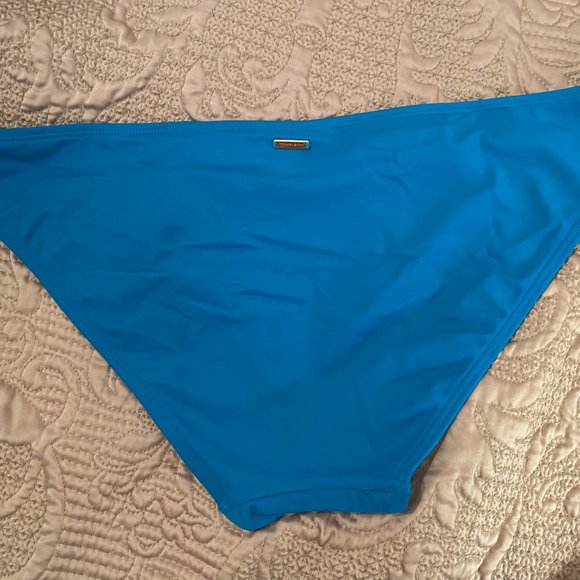 Victoria's Secret The Unforgettable Bikini Bottom NWOT - Picture 3 of 8